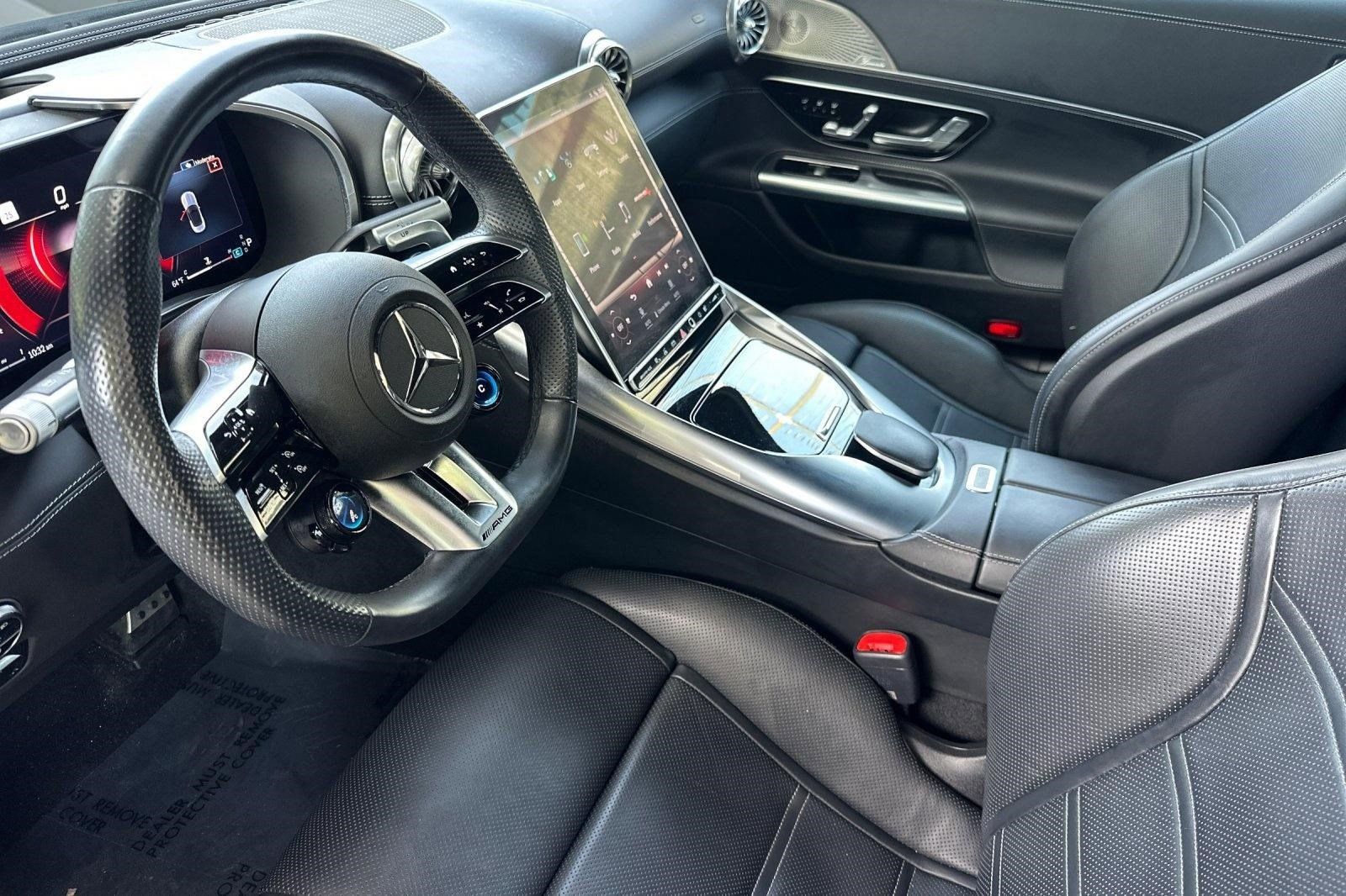 Used 2023 Mercedes-Benz SL 63 AMG 4MATIC image 4