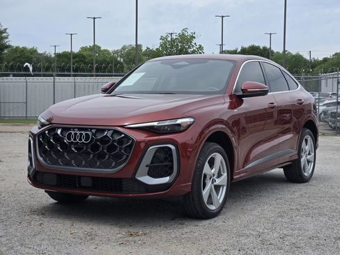 Certified 2025 Audi Q5 Premium Plus AWD/4WD image 6