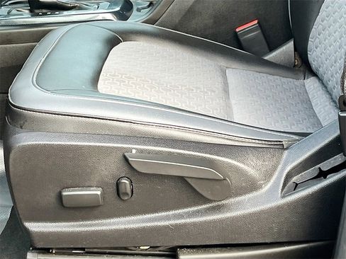 Used 2019 Chevrolet Colorado Z71 image 18