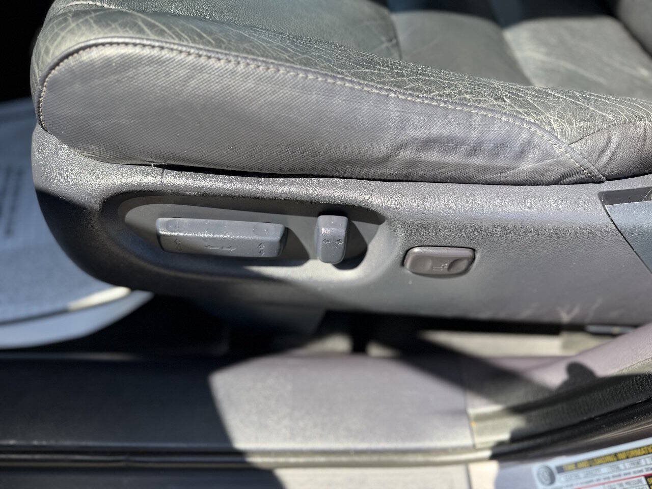 Used 2011 Honda CR-V EX-L image 3