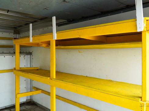 Used 2006 Ford E-450 and Econoline 450 image 9