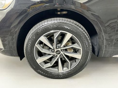 Used 2023 Audi Q5 2.0T Premium w/ Convenience Package AWD/4WD image 32