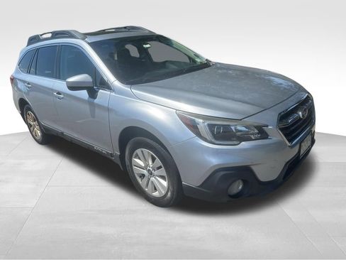 Used 2018 Subaru Outback 2.5i Premium AWD/4WD image 29