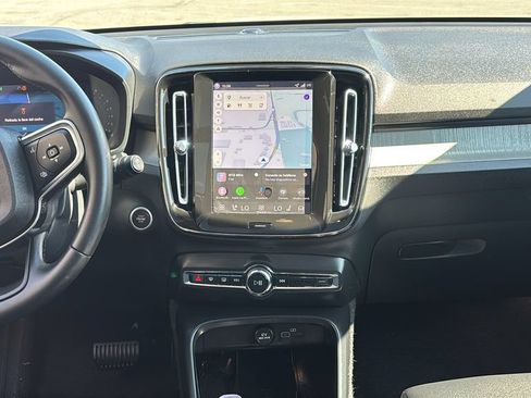 Certified 2026 Volvo XC40 B5 Plus AWD/4WD image 6