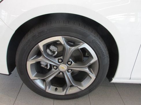 Used 2024 Chevrolet Malibu LT image 13