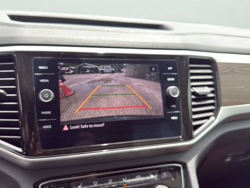 Used 2022 Volkswagen Atlas SE FWD image 18