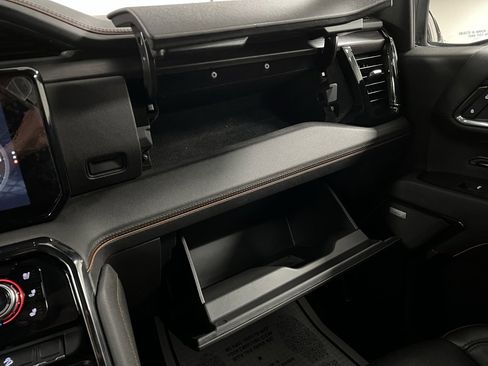 Used 2024 GMC Sierra 1500 AT4 image 48