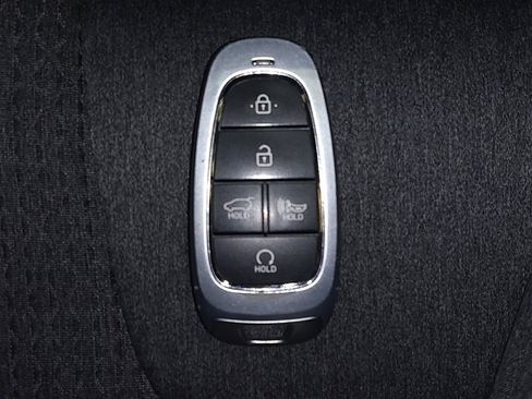 Used 2023 Hyundai Santa Fe SEL image 32