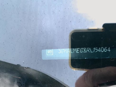 Used 2024 GMC Terrain SLE w/ Driver Convenience Package image 22