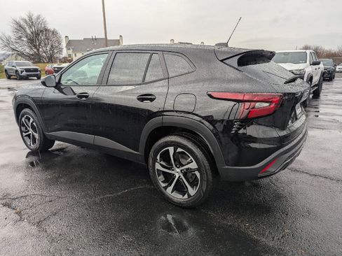 New 2026 Chevrolet Trax RS w/ Sunroof Package image 7