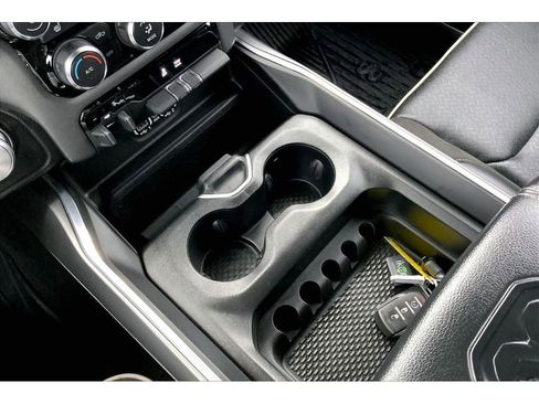 Used 2023 RAM 1500 Laramie AWD/4WD image 18