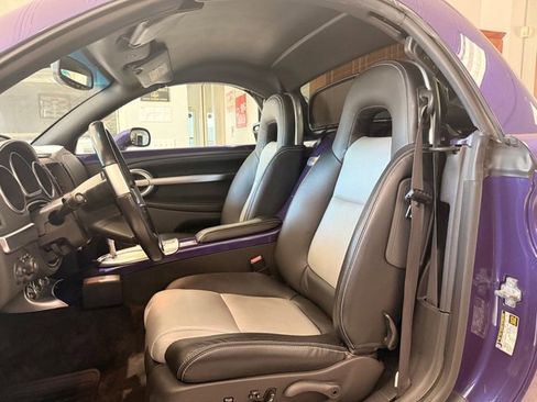 Used 2004 Chevrolet SSR w/ Preferred Equipment Group image 6