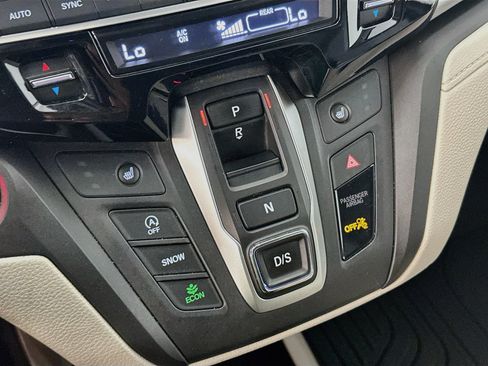 Used 2025 Honda Odyssey EX-L image 25
