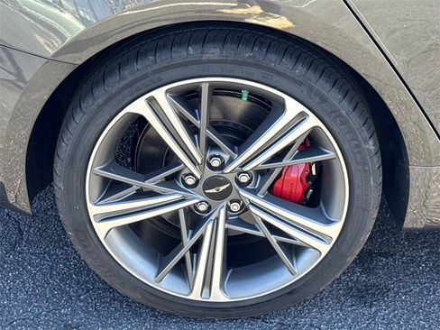 Used 2025 Genesis G70 3.3T Advanced w/ Sport Prestige Package image 17