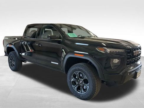 New 2025 GMC Canyon Elevation w/ Convenience Package image 3