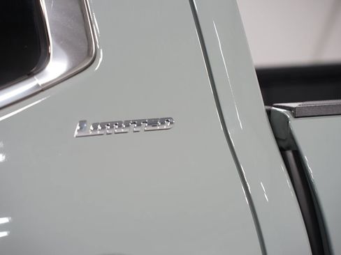 Used 2025 Toyota Tundra Limited image 12