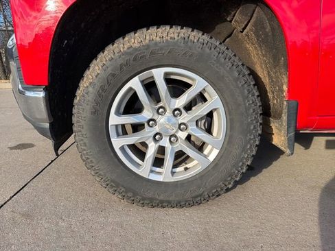 Used 2020 Chevrolet Silverado 1500 LT image 9