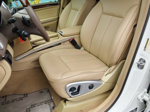 Used 2011 Mercedes-Benz GL 450 4MATIC image 20