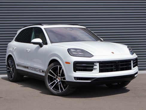 New 2026 Porsche Cayenne image 7