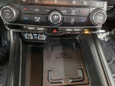 Used 2022 Dodge Durango SRT w/ Technology Group AWD/4WD image 30