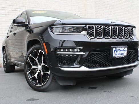Used 2022 Jeep Grand Cherokee Summit image 6