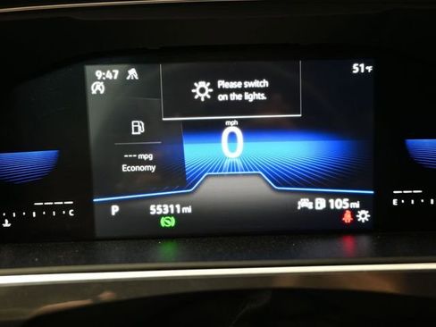 Used 2022 Volkswagen Tiguan S image 19