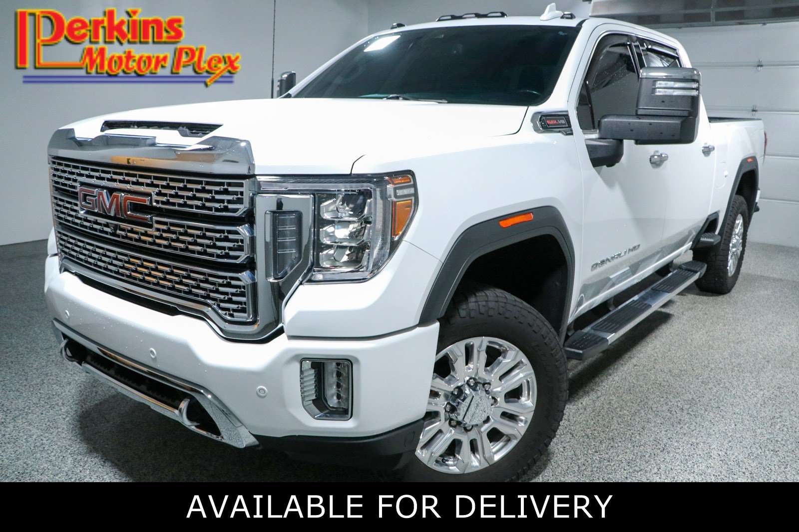 Used 2022 GMC Sierra 2500 Denali w/ Snow Plow Prep/Camper Package AWD/4WD image 1