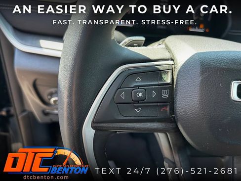 Used 2023 Jeep Grand Cherokee L Limited AWD/4WD image 16
