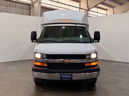 New 2025 Chevrolet Express 3500 Work Van w/ Power Convenience Package image 4