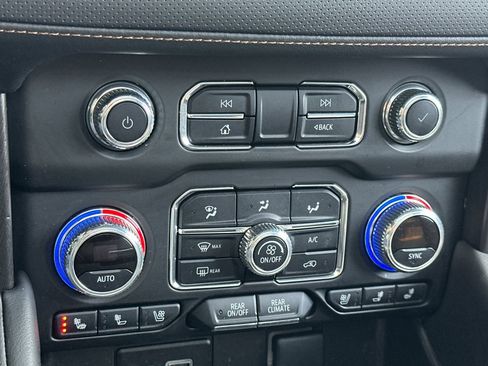 Used 2023 GMC Yukon AT4 w/ Max Trailering Package image 29