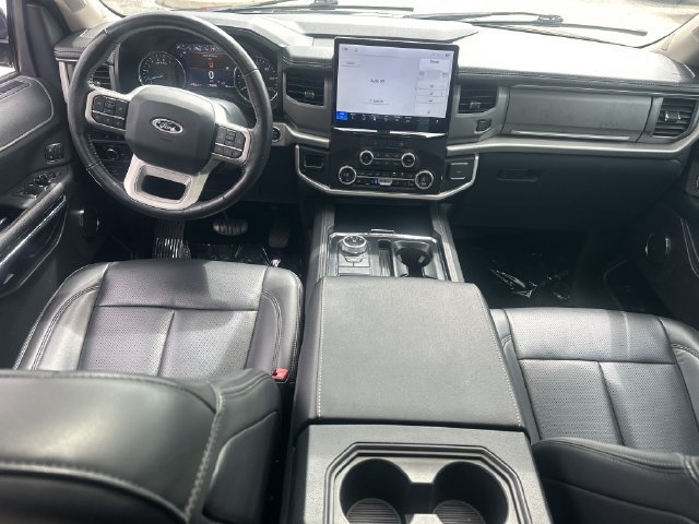 Used 2023 Ford Expedition XLT RWD image 19