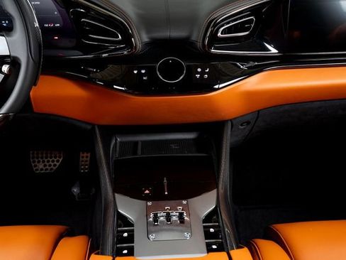 Certified 2025 Ferrari Purosangue AWD/4WD image 37