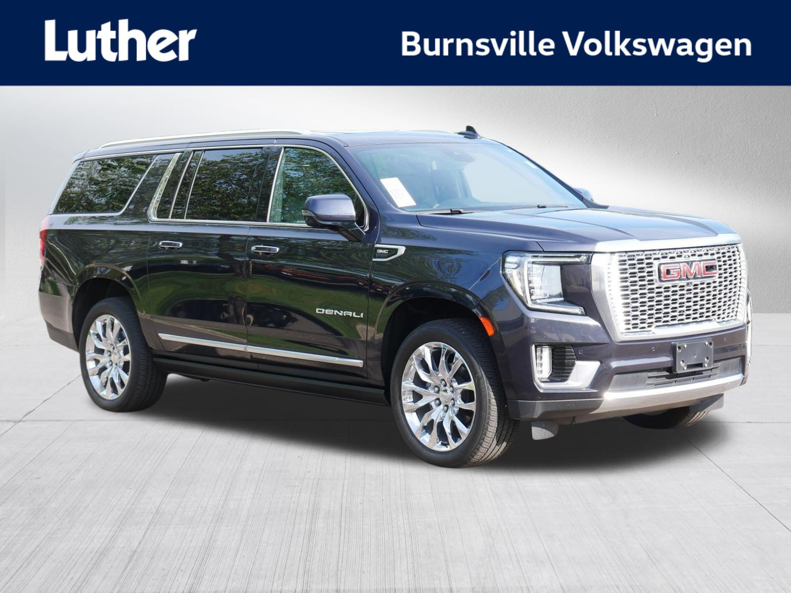 Used 2024 GMC Yukon XL Denali AWD/4WD image 1