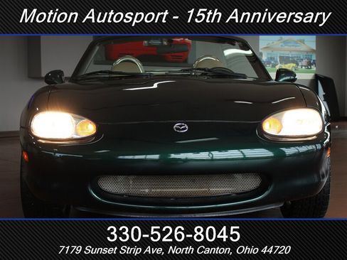 Used 1999 MAZDA MX-5 Miata RWD image 37