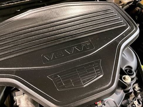 Used 2023 Cadillac XT6 Sport AWD/4WD image 32