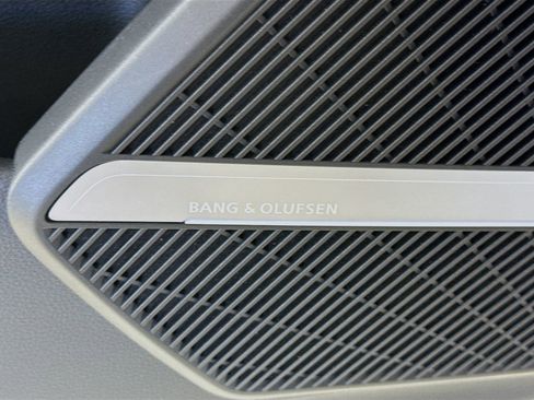 Used 2023 Audi Q5 2.0T Prestige w/ Prestige Package image 19