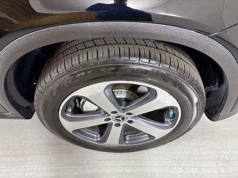 Used 2020 Mercedes-Benz GLC 300 image 10