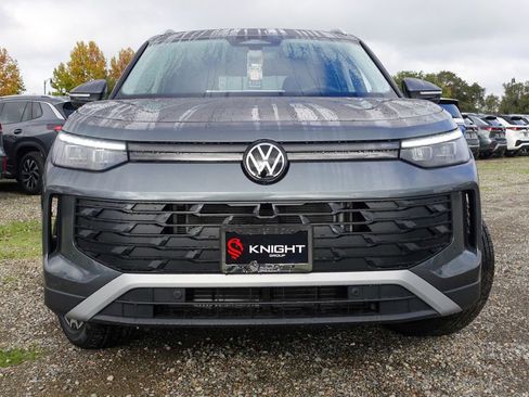 New 2026 Volkswagen Tiguan SE image 4