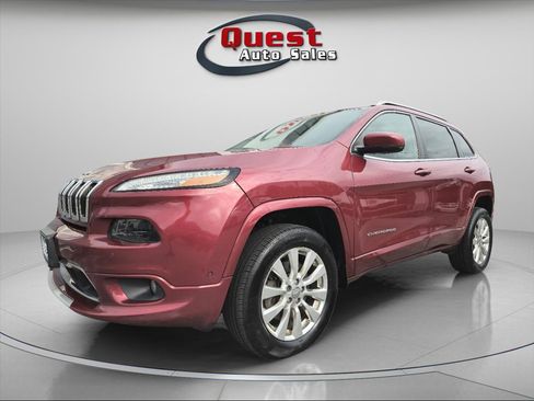 Used 2017 Jeep Cherokee Overland w/ Technology Group image 1
