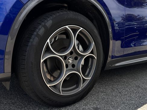 Used 2022 Alfa Romeo Stelvio Ti image 12