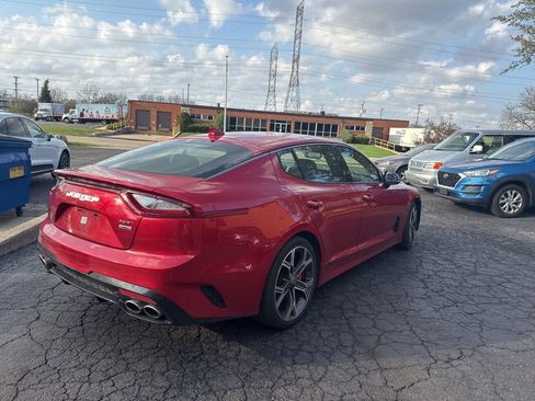 Used 2020 Kia Stinger GT2 image 4
