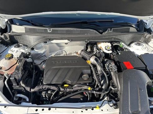 Used 2025 Buick Envista Avenir image 17