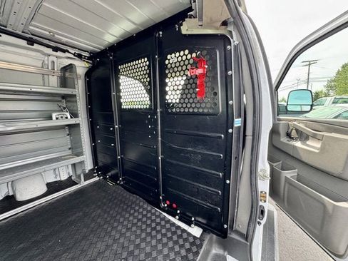 Used 2019 GMC Savana 2500 w/ Driver Convenience Package RWD image 13