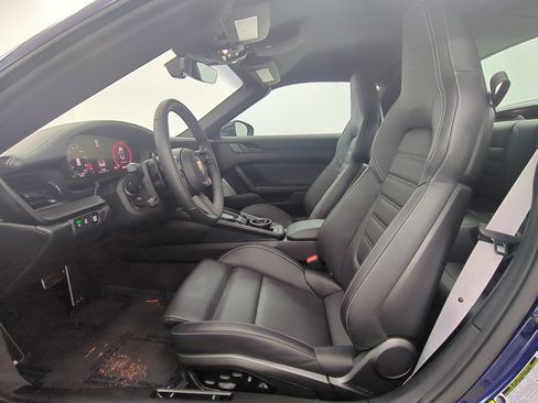 Certified 2025 Porsche 911 Targa 4 GTS AWD/4WD image 5