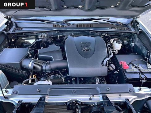 Certified 2023 Toyota Tacoma SR5 AWD/4WD image 30