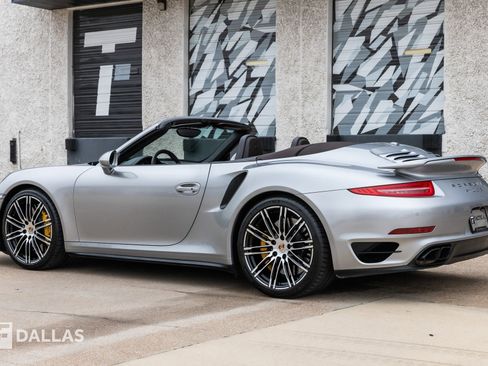 Used 2015 Porsche 911 Turbo S image 12