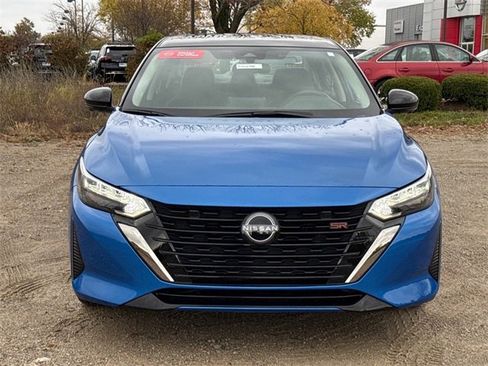 Certified 2025 Nissan Sentra SR w/ SR Premium Package image 15