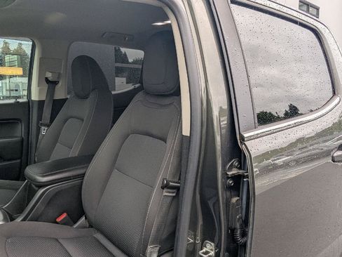 Used 2018 Chevrolet Colorado LT w/ LT Convenience Package AWD/4WD image 28