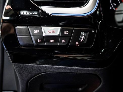 Used 2023 BMW Z4 M40i w/ Premium Package image 36