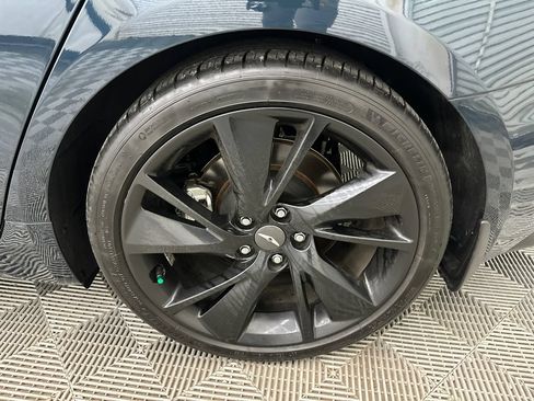 Used 2023 Genesis G70 2.0T w/ Sport Prestige Package RWD image 20